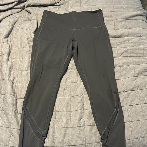 Lulu Lemon Charcoal Grey Leggings - Picture 1 of 5